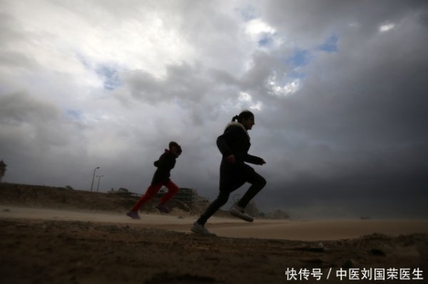 速速查 天气越热越不要轻易运动！提醒：50岁后，运动保持这个频次就好